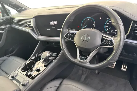 VO24XVR Volkswagen Touareg 3.0 V6 TDI 4Motion 286 Black Edition 5dr Tip Auto Thumbnail #7