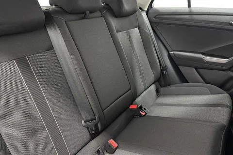 GF74UJO Volkswagen T-Roc 1.5 TSI Life 5dr DSG Thumbnail #9