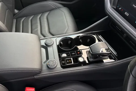 VO24XVR Volkswagen Touareg 3.0 V6 TDI 4Motion 286 Black Edition 5dr Tip Auto Thumbnail #19
