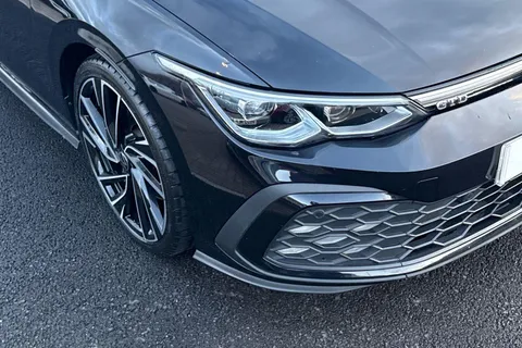 DN22KHH Volkswagen Golf 2.0 TDI 200 GTD 5dr DSG Thumbnail #16