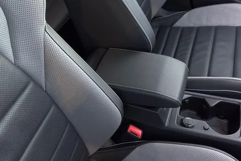 DN22KHH Volkswagen Golf 2.0 TDI 200 GTD 5dr DSG Thumbnail #19