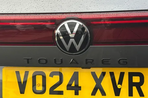VO24XVR Volkswagen Touareg 3.0 V6 TDI 4Motion 286 Black Edition 5dr Tip Auto Thumbnail #24