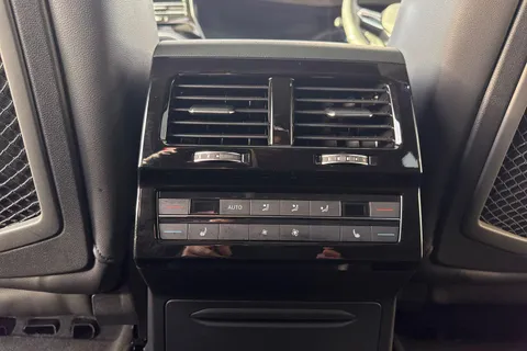 VO24XVR Volkswagen Touareg 3.0 V6 TDI 4Motion 286 Black Edition 5dr Tip Auto Thumbnail #31