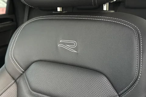 VO24XVR Volkswagen Touareg 3.0 V6 TDI 4Motion 286 Black Edition 5dr Tip Auto Thumbnail #34