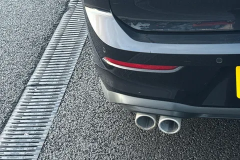 DN22KHH Volkswagen Golf 2.0 TDI 200 GTD 5dr DSG Thumbnail #30