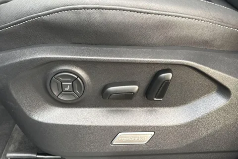 VO24XVR Volkswagen Touareg 3.0 V6 TDI 4Motion 286 Black Edition 5dr Tip Auto Thumbnail #35