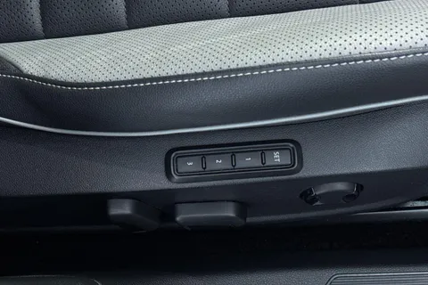 DN22KHH Volkswagen Golf 2.0 TDI 200 GTD 5dr DSG Thumbnail #33