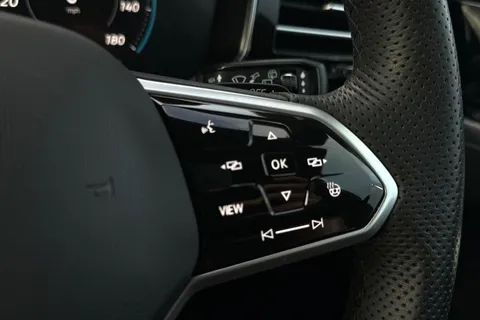 VO24XVR Volkswagen Touareg 3.0 V6 TDI 4Motion 286 Black Edition 5dr Tip Auto Thumbnail #40