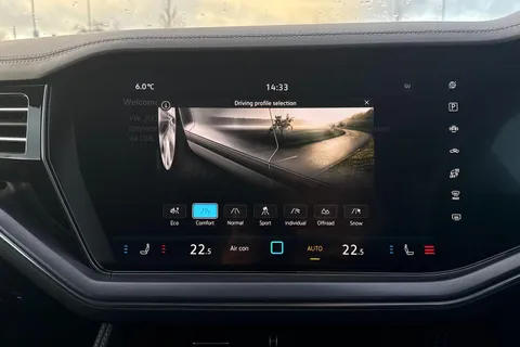 VO24XVR Volkswagen Touareg 3.0 V6 TDI 4Motion 286 Black Edition 5dr Tip Auto Thumbnail #44