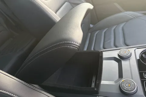 VO24XVR Volkswagen Touareg 3.0 V6 TDI 4Motion 286 Black Edition 5dr Tip Auto Thumbnail #48