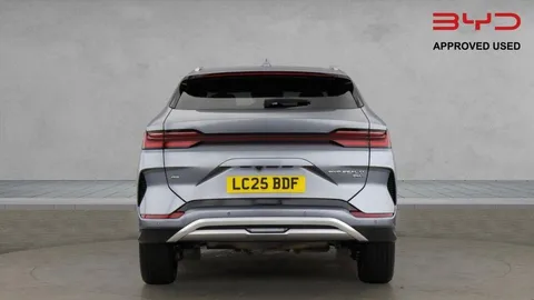 LC25BDF BYD Seal U 1.5 DM-i 18.3kWh Design CVT Auto AWD Euro 6 (s/s) 5dr Thumbnail #4