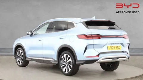 LD25YGC BYD Seal U 1.5 DM-i Comfort 5dr Auto Thumbnail #2