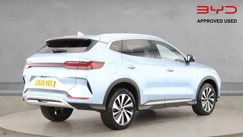 LD25YGC BYD Seal U 1.5 DM-i Comfort 5dr Auto Thumbnail #3