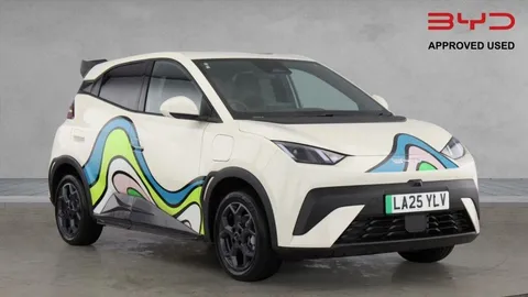 LA25YLV BYD Dolphin Surf 115kW Comfort 43kWh 5dr Auto Thumbnail #1