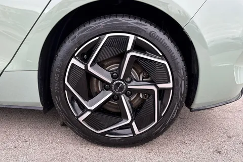 LD25TCU BYD SEAL 390kW Excellence AWD 83kWh 4dr Auto Thumbnail #23