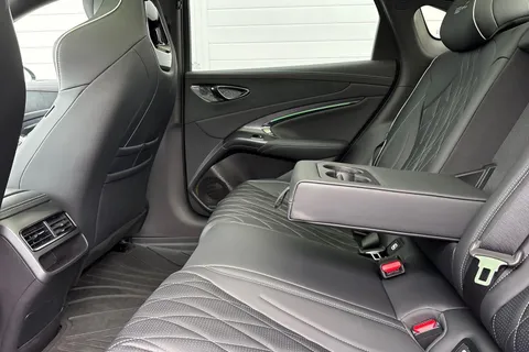 LD25TCU BYD SEAL 390kW Excellence AWD 83kWh 4dr Auto Thumbnail #30