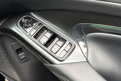 LD25TCU BYD SEAL 390kW Excellence AWD 83kWh 4dr Auto Thumbnail #36