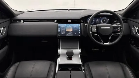 KT73HDG Land Rover Range Rover Velar 2.0 D200 MHEV Dynamic SE 5dr Auto Thumbnail #9