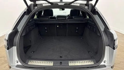 KT73HDG Land Rover Range Rover Velar 2.0 D200 MHEV Dynamic SE 5dr Auto Thumbnail #10
