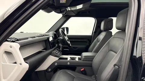 KR74NFN Land Rover Defender 2.0 P300e X-Dynamic HSE 110 5dr Auto Thumbnail #3