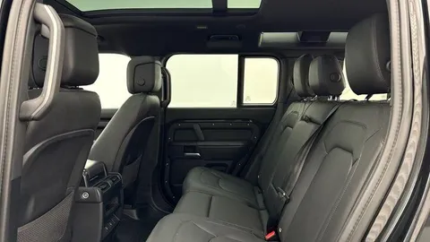 KR74NFN Land Rover Defender 2.0 P300e X-Dynamic HSE 110 5dr Auto Thumbnail #4