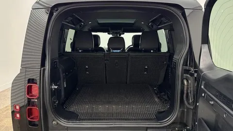 KR74NFN Land Rover Defender 2.0 P300e X-Dynamic HSE 110 5dr Auto Thumbnail #10