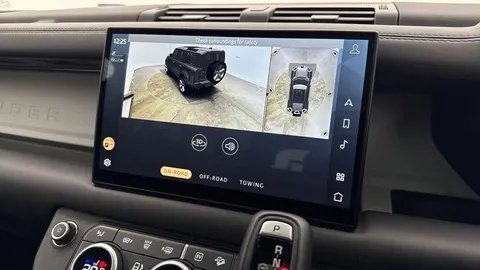 KR74NFN Land Rover Defender 2.0 P300e X-Dynamic HSE 110 5dr Auto Thumbnail #12