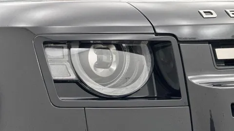 KR74NFN Land Rover Defender 2.0 P300e X-Dynamic HSE 110 5dr Auto Thumbnail #16