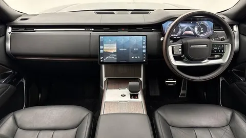 KW74WJJ Land Rover Range Rover 3.0 P460e Autobiography 4dr Auto Thumbnail #9