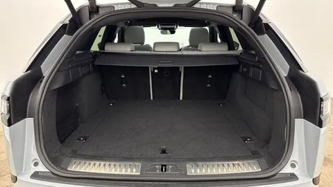 KT73JCY Land Rover Range Rover Velar 2.0 D200 MHEV Dynamic SE 5dr Auto Thumbnail #10