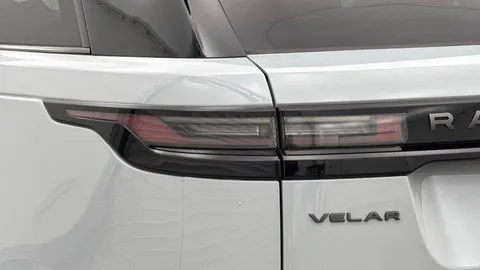 KT73JCY Land Rover Range Rover Velar 2.0 D200 MHEV Dynamic SE 5dr Auto Thumbnail #18