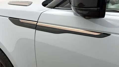 KT73JCY Land Rover Range Rover Velar 2.0 D200 MHEV Dynamic SE 5dr Auto Thumbnail #19