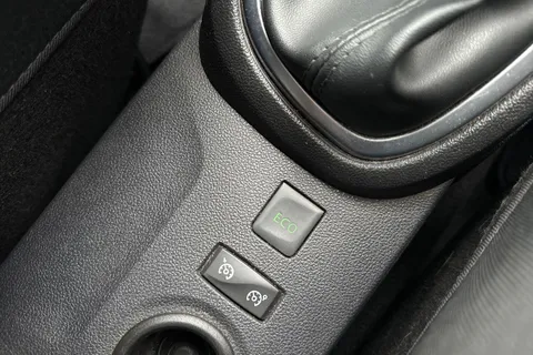 HL19BBV Renault Captur 1.5 dCi 90 GT Line 5dr Thumbnail #29