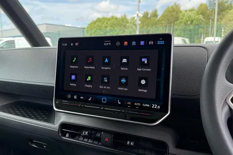 DG25EVC Volkswagen ID. Buzz 210kW Commerce 79kWh Auto Thumbnail #11