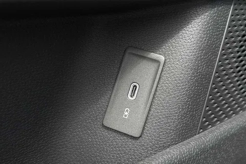 DG25EVC Volkswagen ID. Buzz 210kW Commerce 79kWh Auto Thumbnail #34