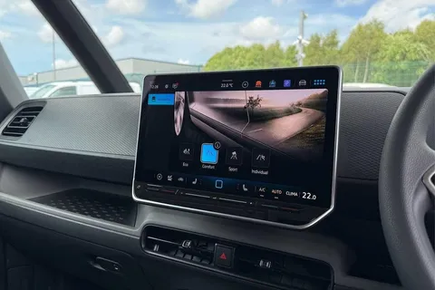 DG25EVC Volkswagen ID. Buzz 210kW Commerce 79kWh Auto Thumbnail #54