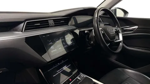 KF21JVP Audi e-tron 230kW 50 Quattro 71kWh Technik 5dr Auto Thumbnail #4
