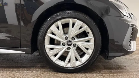 LL22HFC Audi A3 40 TFSI e S Line 5dr S Tronic Thumbnail #7