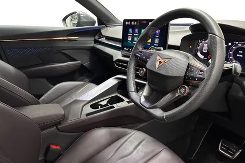 KT25FXU CUPRA Terramar 2.0 TSI VZ2 DSG 4Drive Euro 6 (s/s) 5dr Thumbnail #6