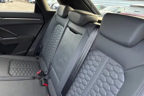 LL72RWZ Audi RS Q3 400 PS S tronic Thumbnail #19