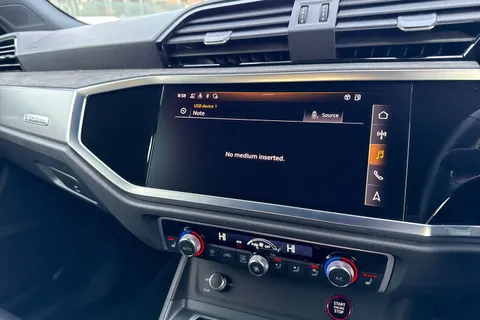 LL72RWZ Audi RS Q3 400 PS S tronic Thumbnail #36