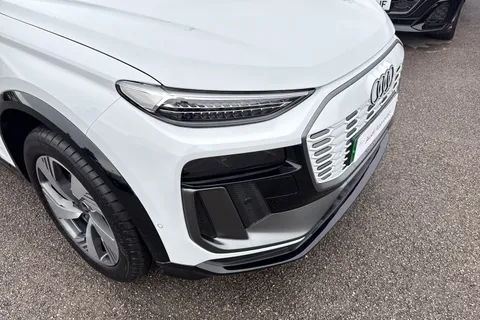 DE75BXF Audi Q6 E-Tron Q6 SUV S line e-tron performance  225,00 kW Thumbnail #10