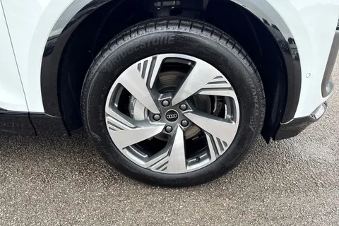 DE75BXF Audi Q6 E-Tron Q6 SUV S line e-tron performance  225,00 kW Thumbnail #11