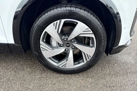 DE75BXF Audi Q6 E-Tron Q6 SUV S line e-tron performance  225,00 kW Thumbnail #13