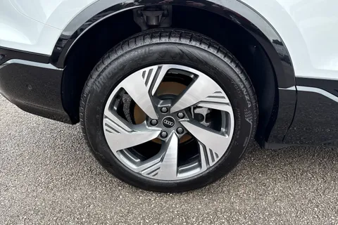 DE75BXF Audi Q6 E-Tron Q6 SUV S line e-tron performance  225,00 kW Thumbnail #14