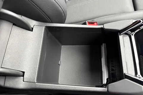 DE75BXF Audi Q6 E-Tron Q6 SUV S line e-tron performance  225,00 kW Thumbnail #54