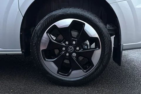 BL75EXC Volkswagen Transporter 2.0 TDI 170PS Commerce Pro Kombi Van Auto Thumbnail #11