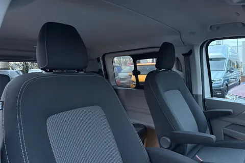 BL75EXC Volkswagen Transporter 2.0 TDI 170PS Commerce Pro Kombi Van Auto Thumbnail #23