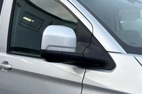 BL75EXC Volkswagen Transporter 2.0 TDI 170PS Commerce Pro Kombi Van Auto Thumbnail #26