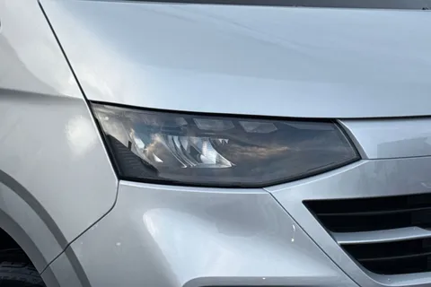 BL75EXC Volkswagen Transporter 2.0 TDI 170PS Commerce Pro Kombi Van Auto Thumbnail #27
